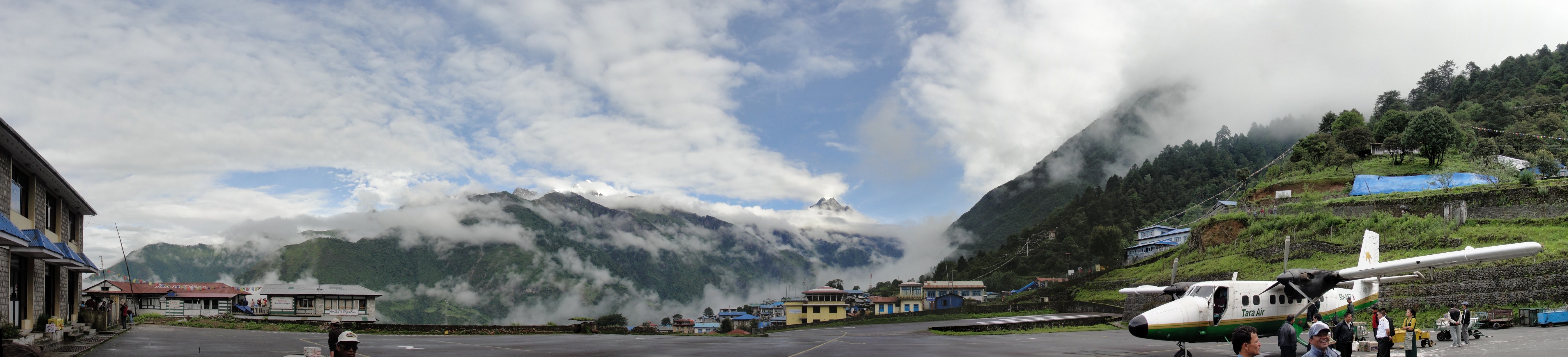 History of Nepal: From Prithvi Narayan Shah to the Present — Seen Through the Eyes of Dil Gurung